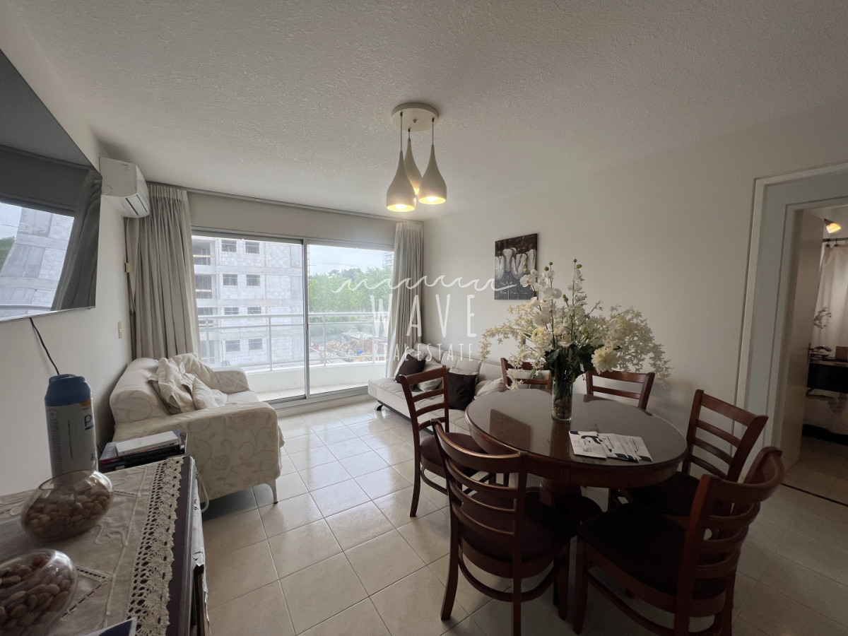 Apartamento ID.5205 - Venta apartamento zona shopping dos dormitorios 