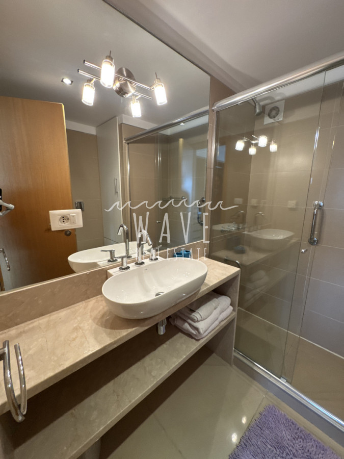 Apartamento ID.5113 - Alquiler de verano, apartamento de 2 dormitorios en suite, Playa Brava Punta del Este