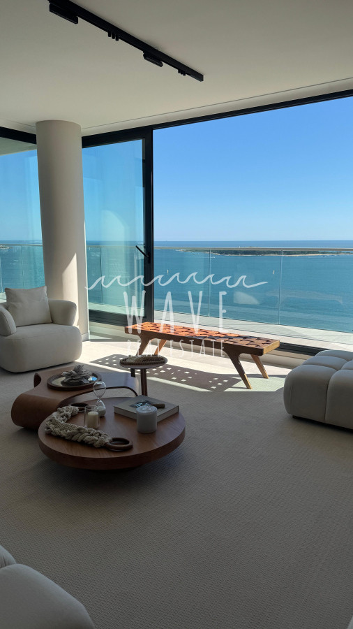 Apartamento ID.4765 - Venta Penthouse duplex, Playa Mansa, Punta del Este 