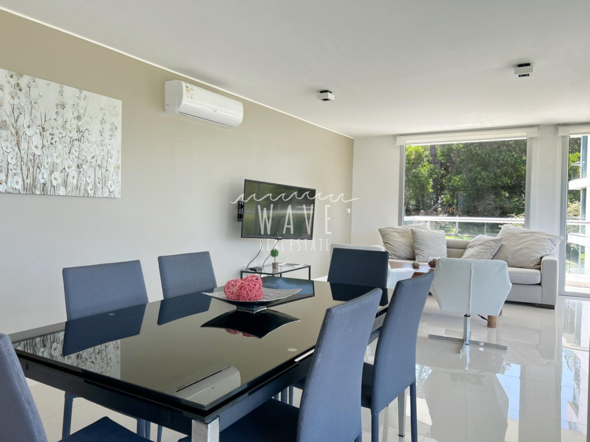 Apartamento ID.5368 - Venta Alquiler temporal Departamento 3 dormitorios Playa brava