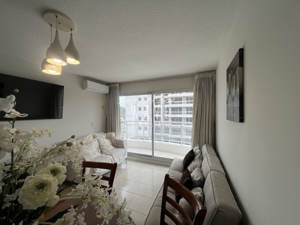 Apartamento ID.5205 - Venta apartamento zona shopping dos dormitorios 