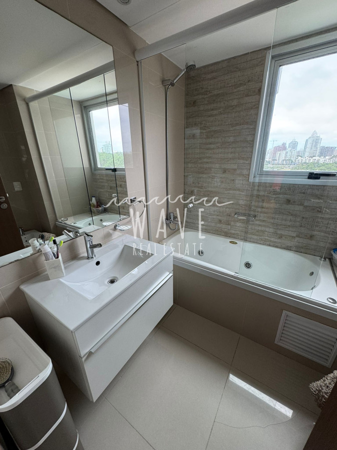 Apartamento ID.4249 - Venta apartamento 2 dormitorios y dependencia parada 10 Brava