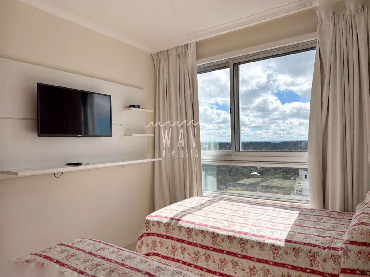 Apartamento ID.5457 - Venta Ocean Drive Piso Alto 3 dorm en suite