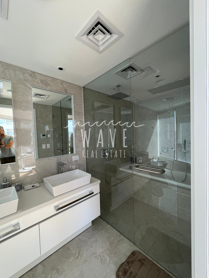 Apartamento ID.4138 - Trump Tower, 2 dormitorios, alquiler anual e invernal.
