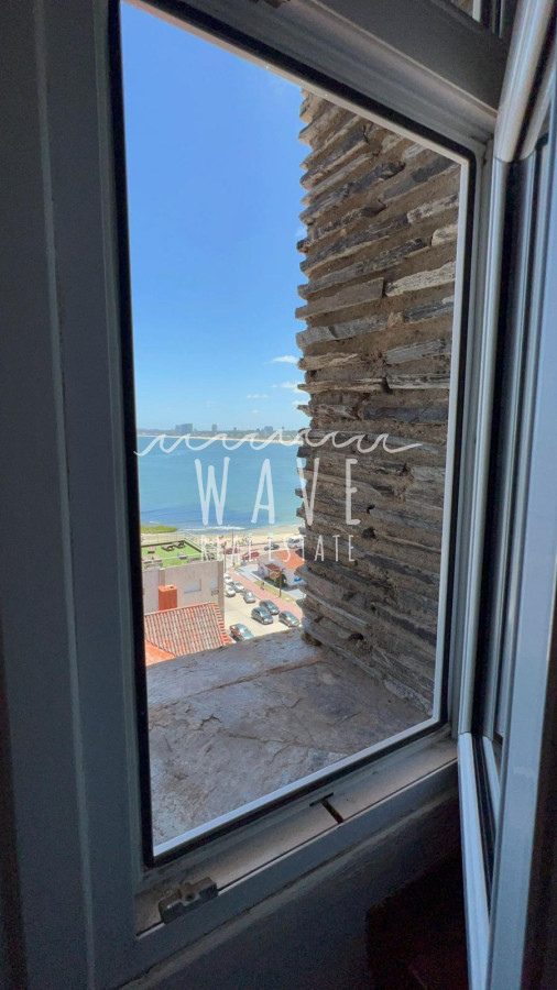 Apartamento ID.3965 - Venta de apartamento en Península, edificio emblemático, 3 dormitorios, reciclado.