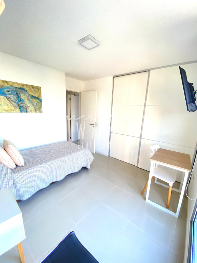Apartamento ID.4967 - Venta, Apartamento de 2 dormitorios en Playa Brava