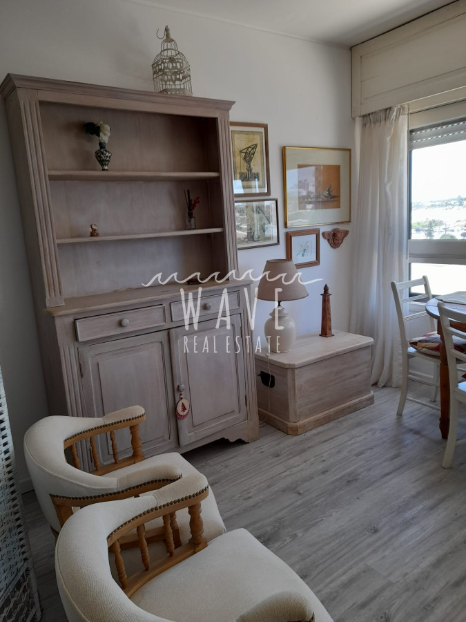 Apartamento ID.1617 - Invernal 2024 Disponible . Monoambiente en Mansa, frente al mar.