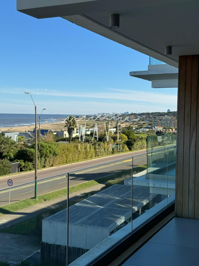 Apartamento ID.1668 - Apartamento en alquiler, Manantiales, exclusivo, frente al mar. 3 suites, terrazas. Nuevo.