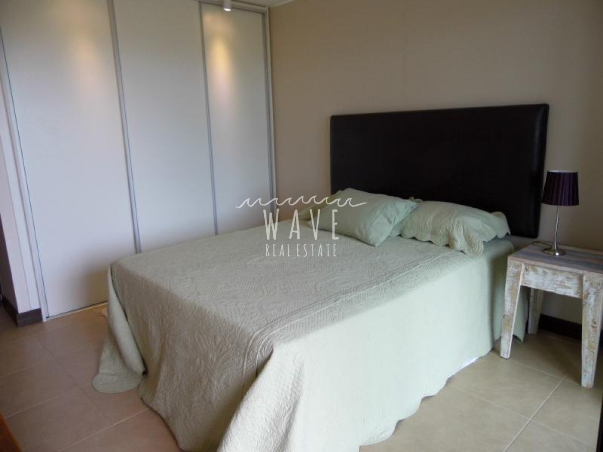 Apartamento ID.1176 - Manantiales, frente al mar, jardín y piscina de uso exclusivo.