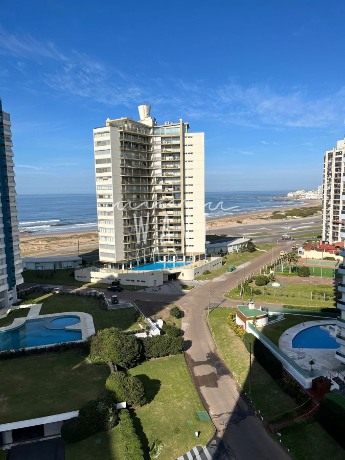 Apartamento ID.4580 - Brava, muy cerca de la playa, 2 dormitorios, piso alto. Bien equipado, vista al mar