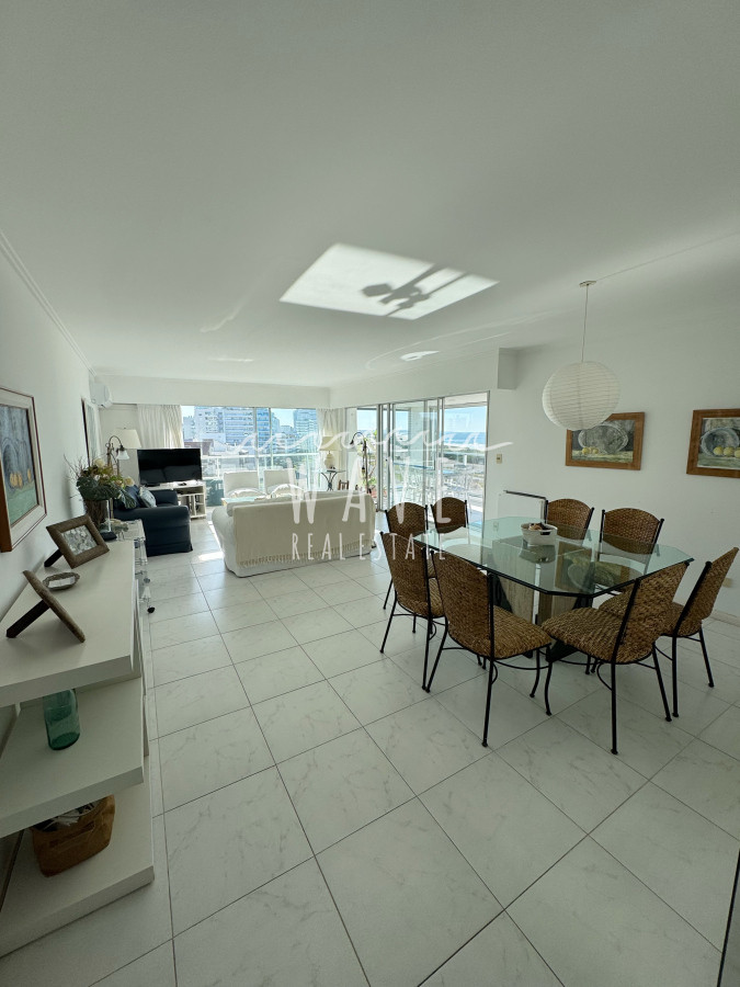 Apartamento ID.4914 - Alquiler Verano en Brava, a metros del mar. 3 dormitorios y dep. Servicio 