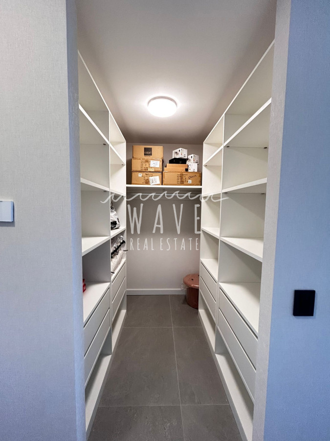 Apartamento ID.4929 - Venta departamento 3 dormitorios, playa mansa, Punta del Este 