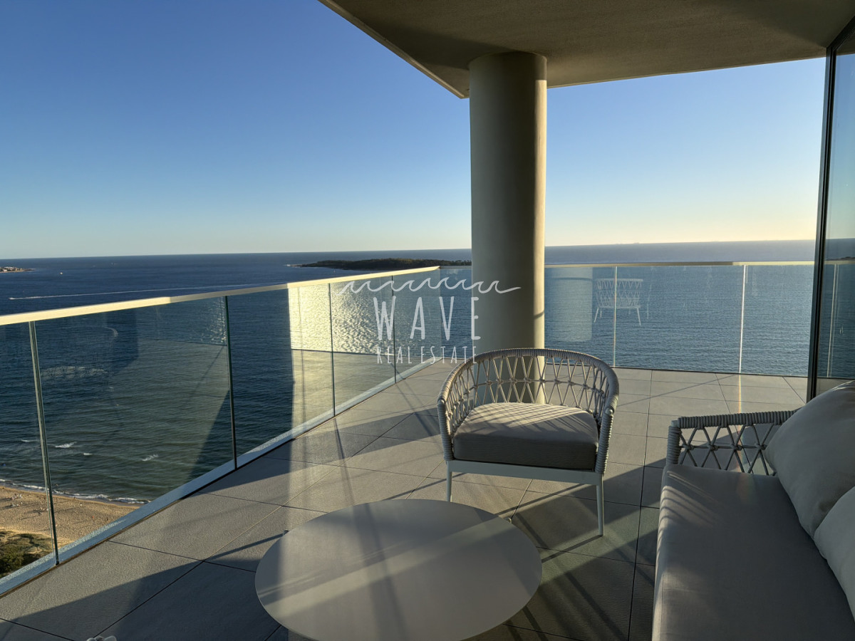 Apartamento ID.4765 - Venta Penthouse duplex, Playa Mansa, Punta del Este 