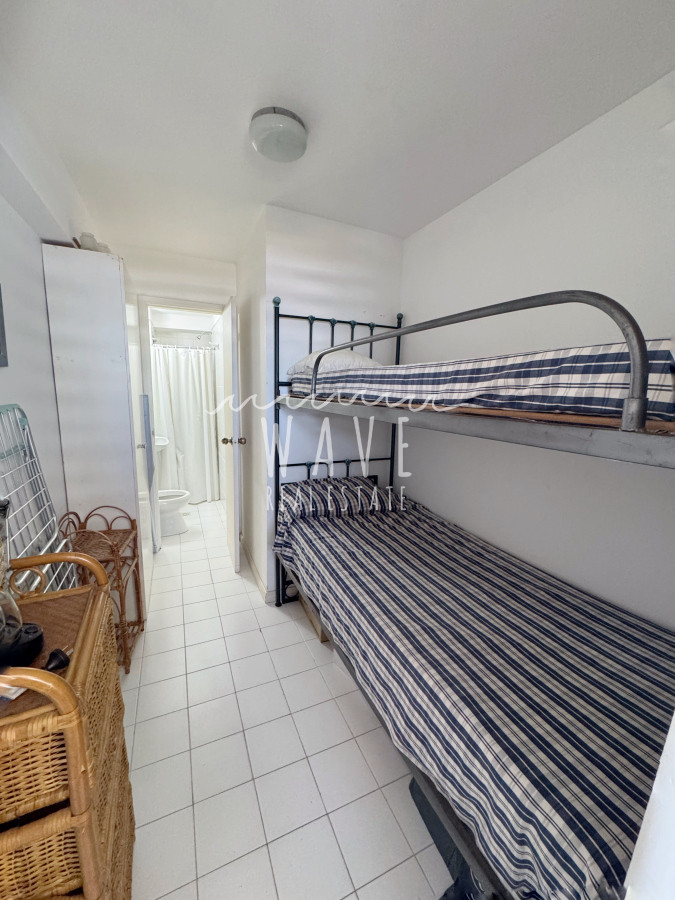 Apartamento ID.4914 - Alquiler Verano en Brava, a metros del mar. 3 dormitorios y dep. Servicio 