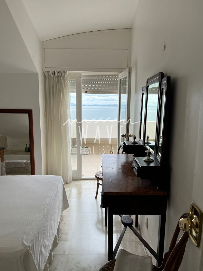 Apartamento ID.3964 - PENINSULA Disponible 5 dormitorios, todo el confort en una ubicación y vista privilegiada.