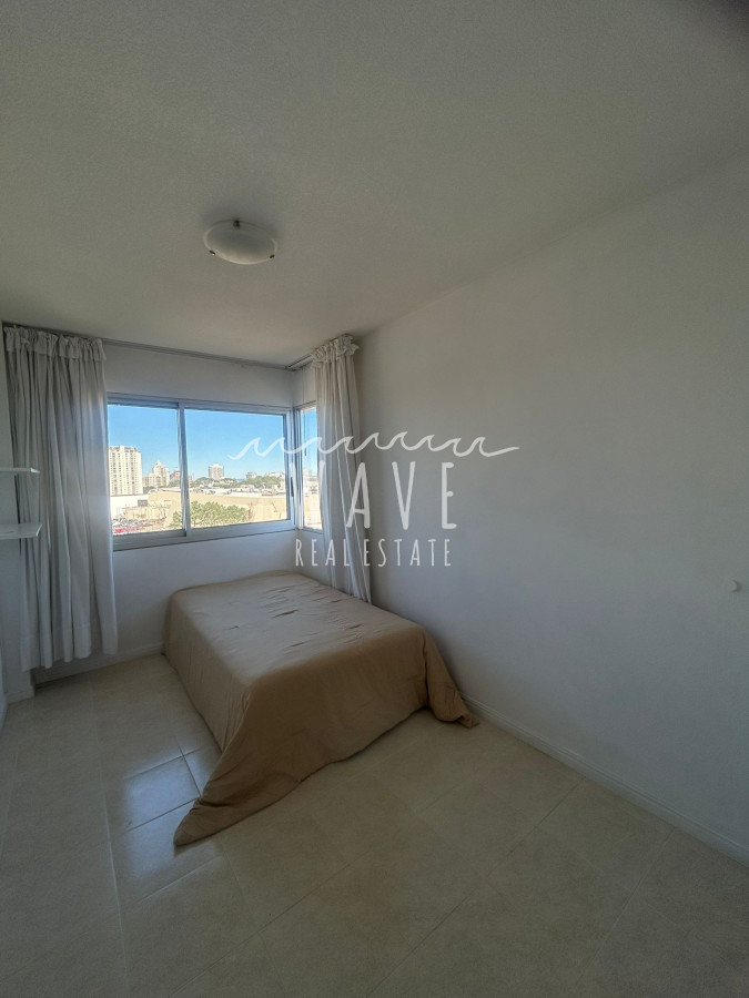 Apartamento ID.4844 - ALQUILER Y VENTA de apartamento 3 dormitorios frente a punta shopping