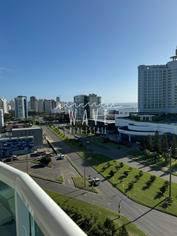 Apartamento ID.4609 - Mansa, excelente ubicación. 2 dormitorios y medio, full amenities