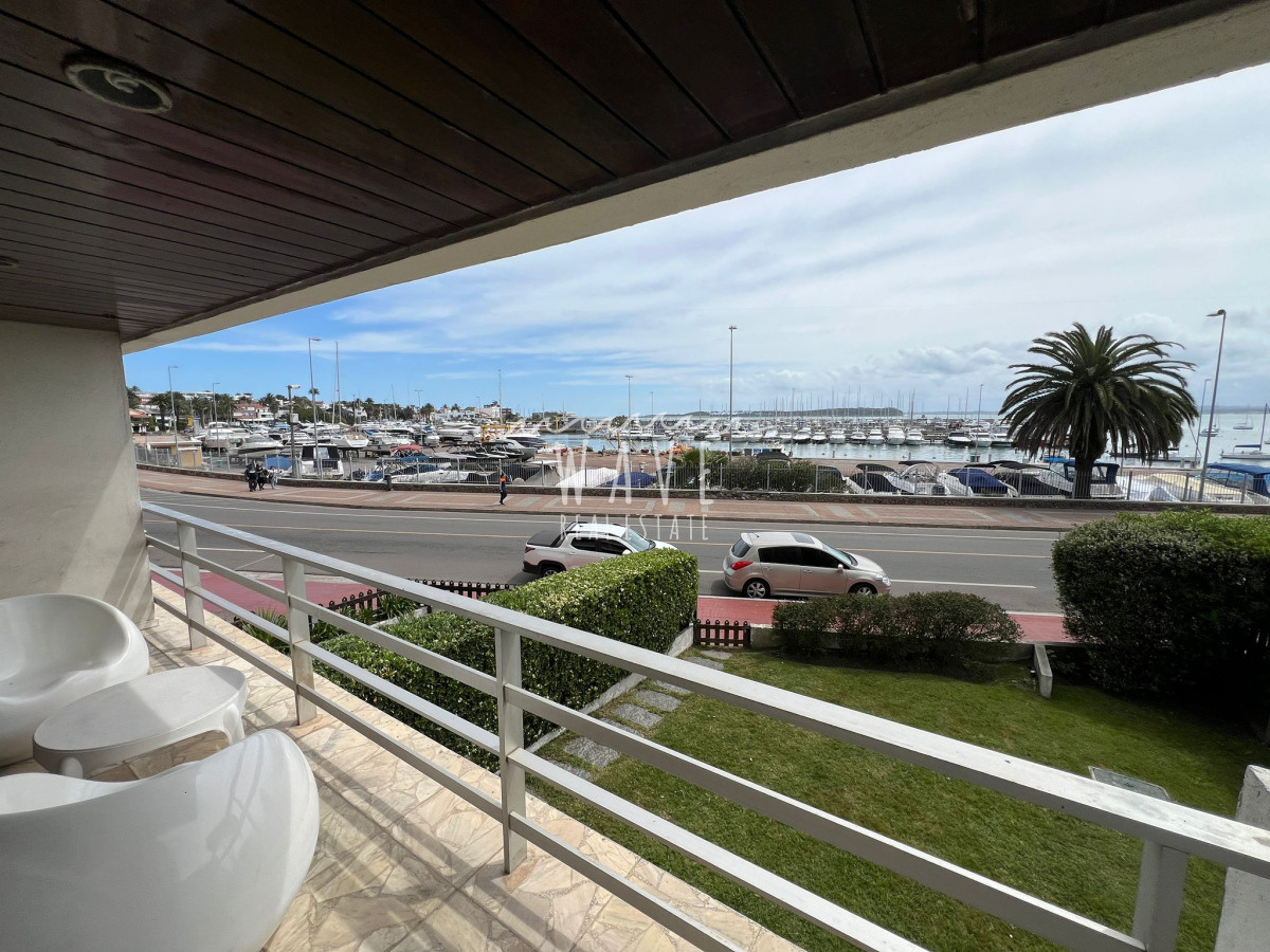 Apartamento ID.4537 - Apartamento en primera linea puerto  Punta del Este en alquiler temporal 
