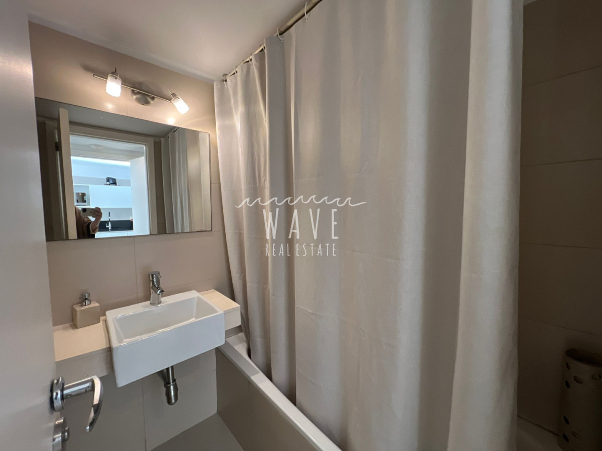 Apartamento ID.5605 - Venta de apartamento de 1 dormitorio y medio en Punta del Este