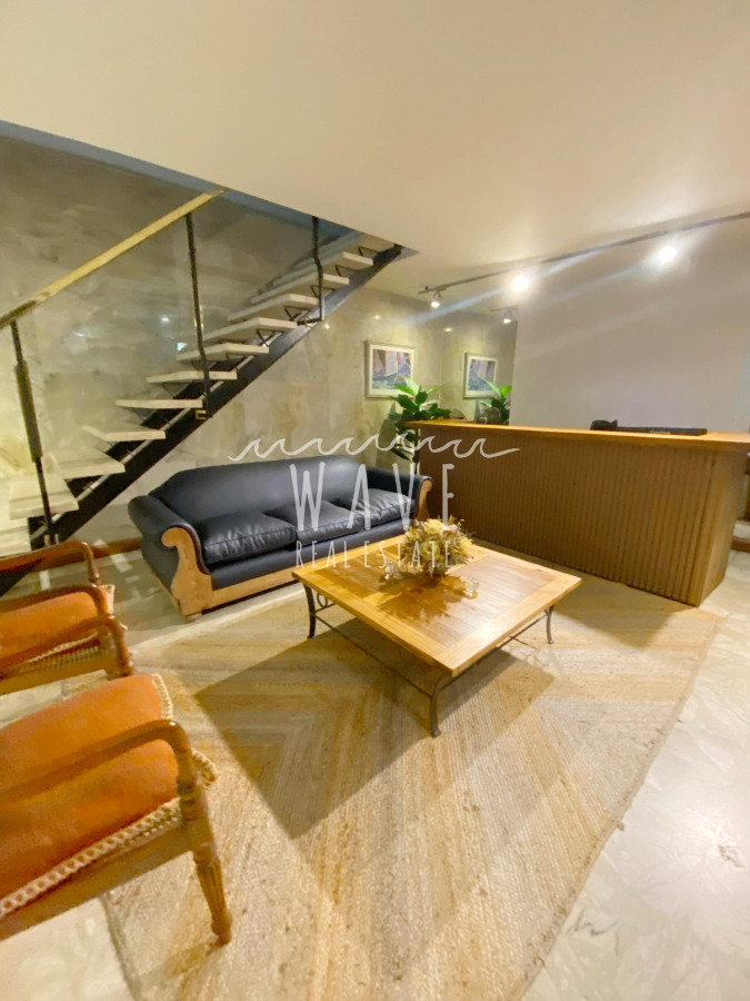 Apartamento ID.4901 - Venta de Apartamento de 1 dormitorio en Pinínsula de Punta del Este.