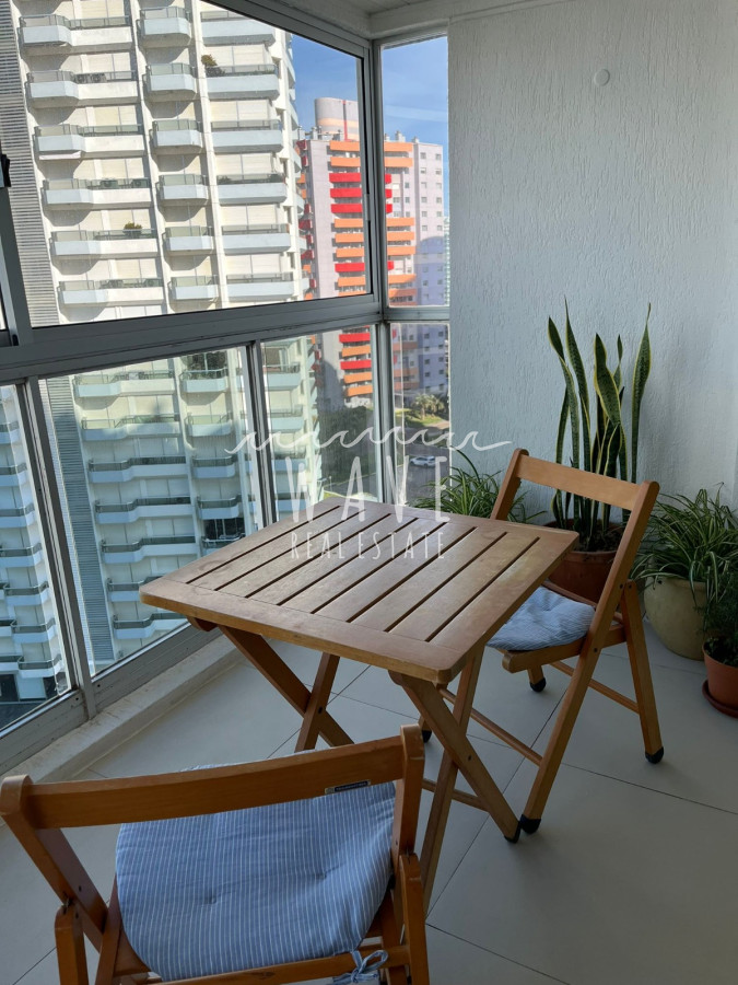 Apartamento ID.4580 - Brava, muy cerca de la playa, 2 dormitorios, piso alto. Bien equipado, vista al mar