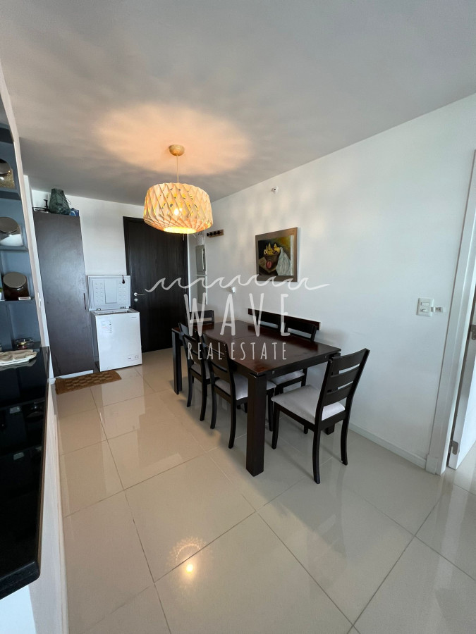 Apartamento ID.1724 - Brava excelentes servicios. 2 dormitorios y medio, Piso 16. Alquiler y venta.