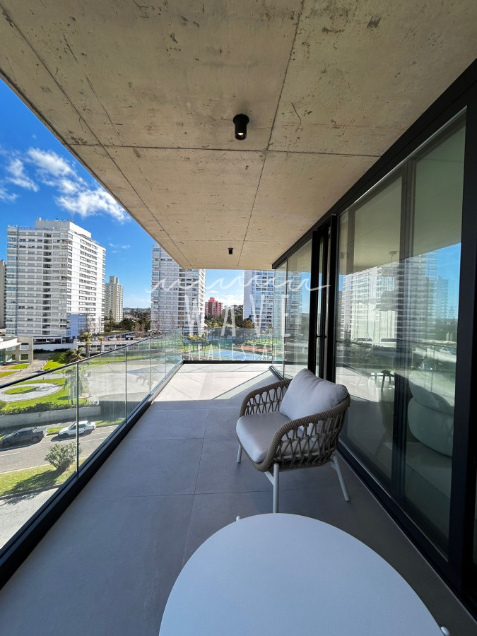 Apartamento ID.4929 - Venta departamento 3 dormitorios, playa mansa, Punta del Este 
