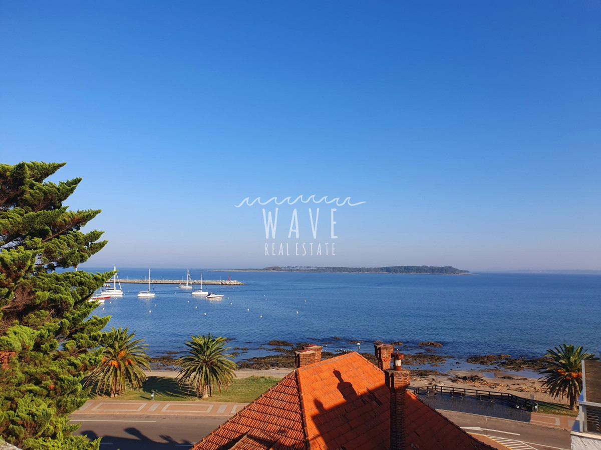 Apartamento ID.1702 - Venta de Apartamento de 3 dormitorios en Península de Punta del Este.