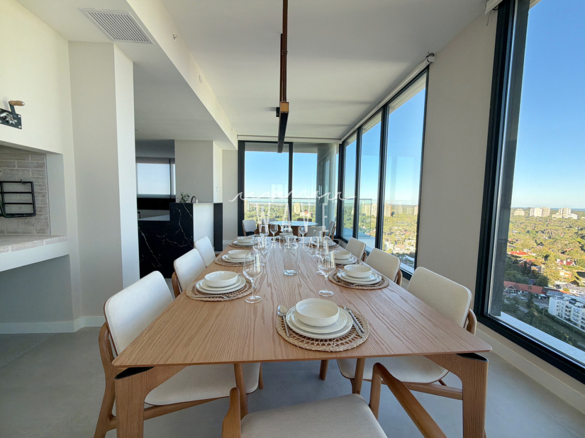 Apartamento ID.4765 - Venta Penthouse duplex, Playa Mansa, Punta del Este 