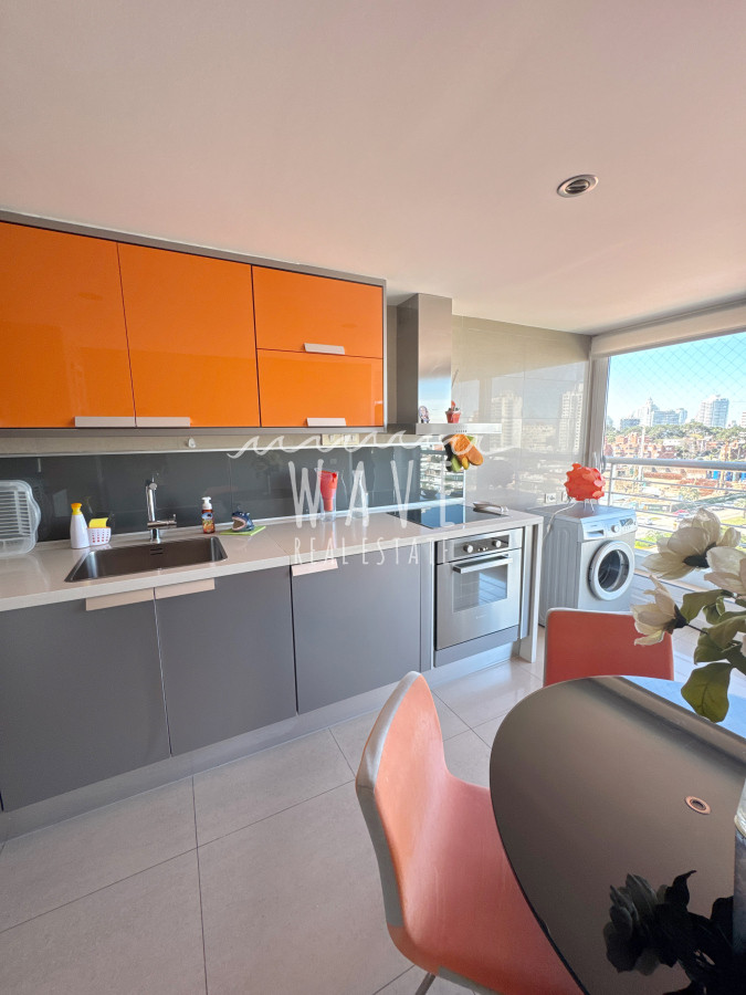 Apartamento ID.5021 - Alquiler temporal departamento Playa Mansa, 3 dormitorios y dependencia, Punta del este 
