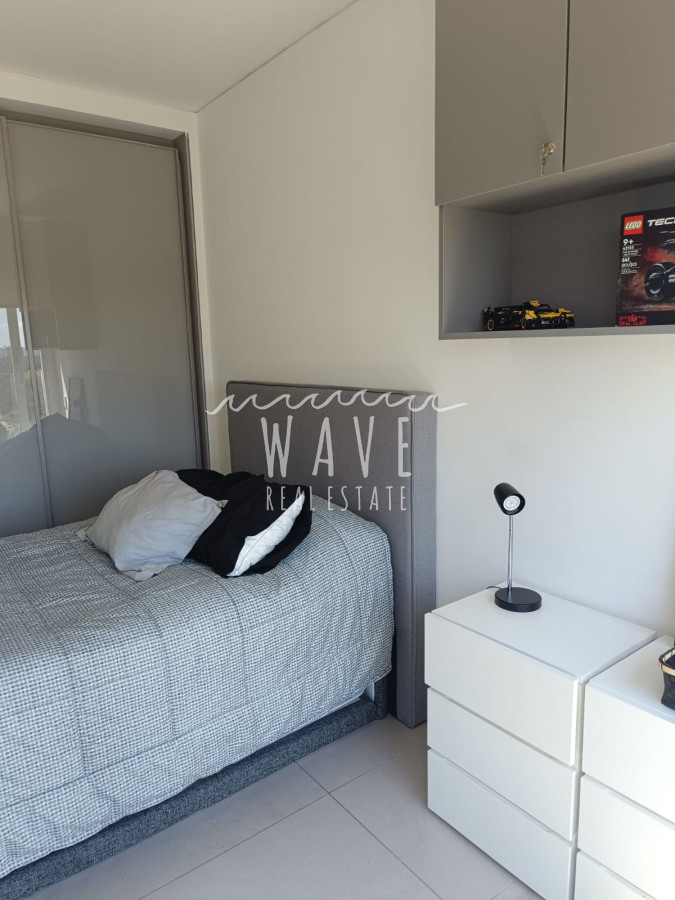 Apartamento ID.4547 - Alquiler  3 dorm en suite Playa Brava frente al mar