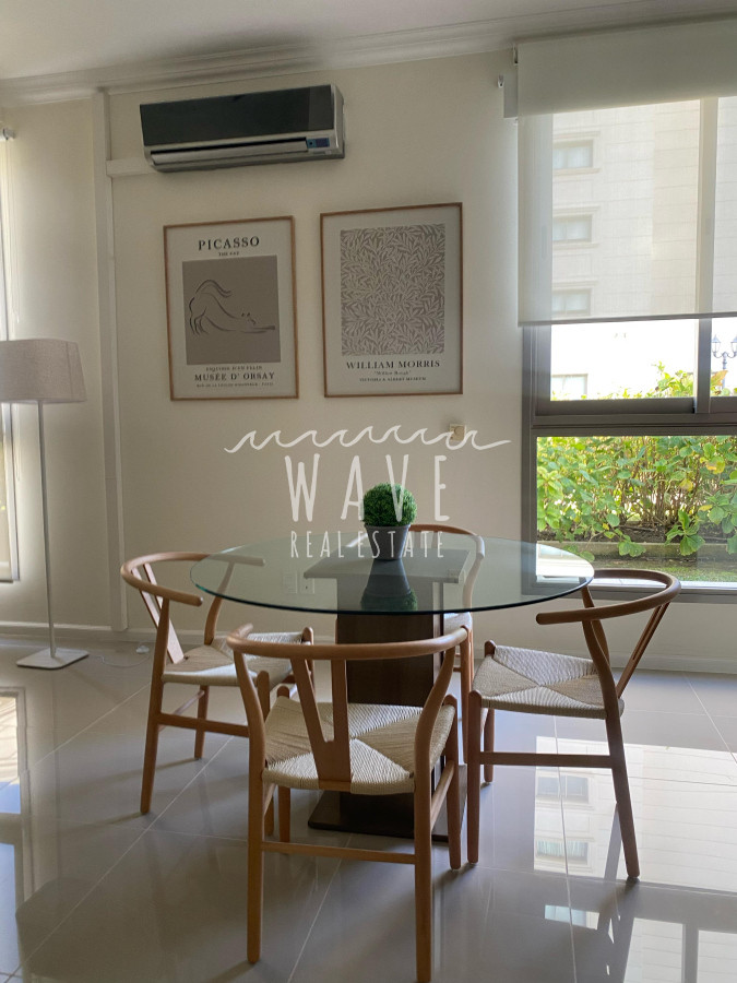 Apartamento ID.4882 - Venta de  Apartamento, con 1 dormitorio, en Playa Brava, con amenities