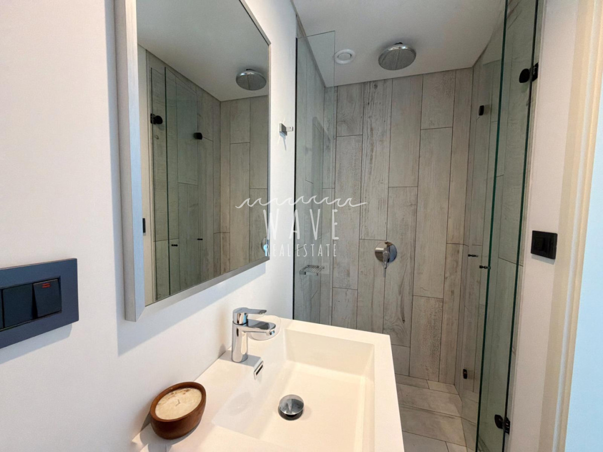 Apartamento ID.5325 - Venta Alquiler Departamento 3 dormitorios Surfide con vista 