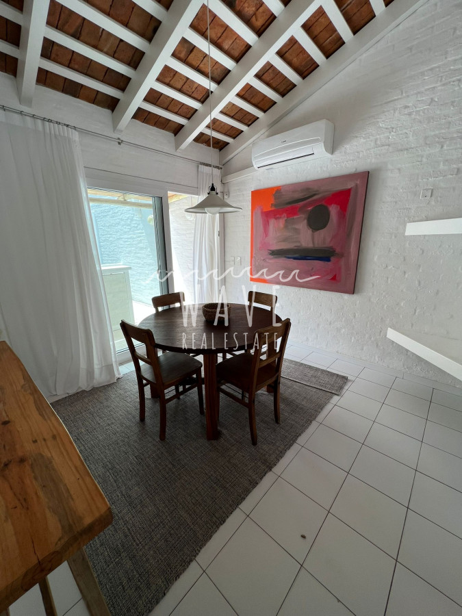 Apartamento ID.4310 - LA BARRA, a metros del agua, 3 dormitorios, 3 baños, terraza.