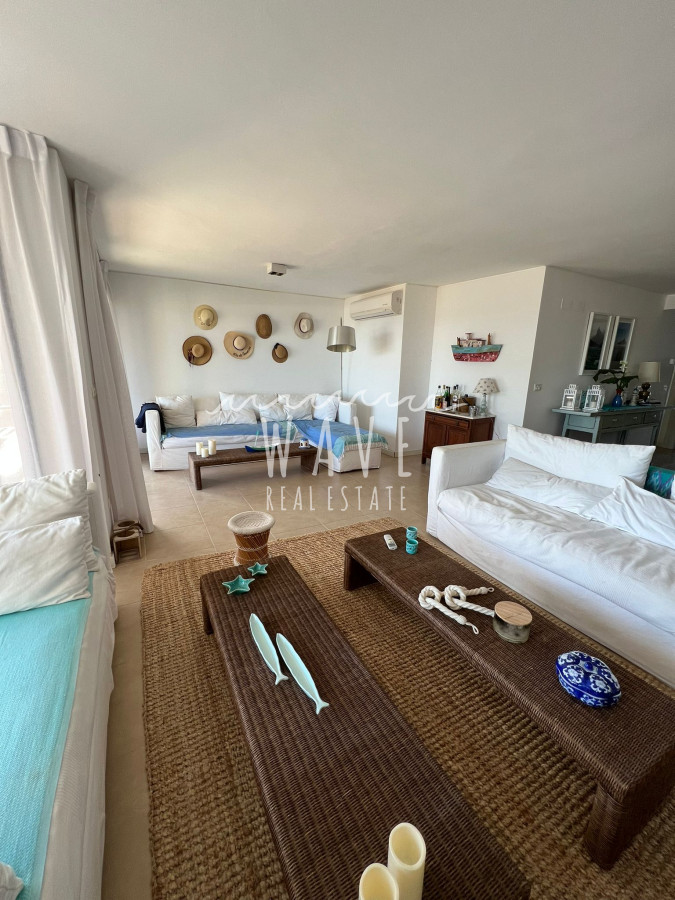Apartamento ID.1553 - Manantiales, 3 dormitorios, frente al mar.