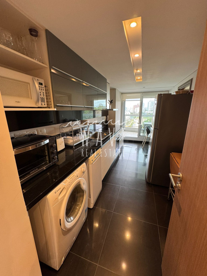 Apartamento ID.4249 - Venta apartamento 2 dormitorios y dependencia parada 10 Brava