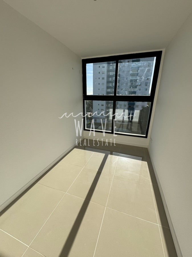 Apartamento ID.4873 - Venta de Apartamento de 2 DORMITORIOS AV ROOSEVELT
