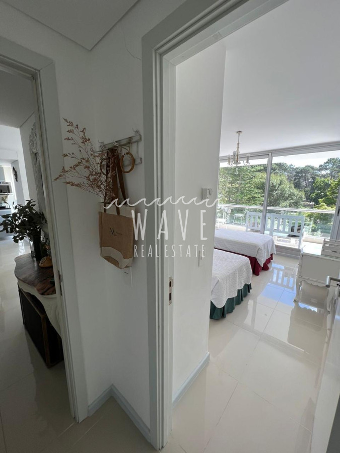 Apartamento ID.4719 - Alquiler departamento 2 dormitorios, Punta del Este, playa brava.