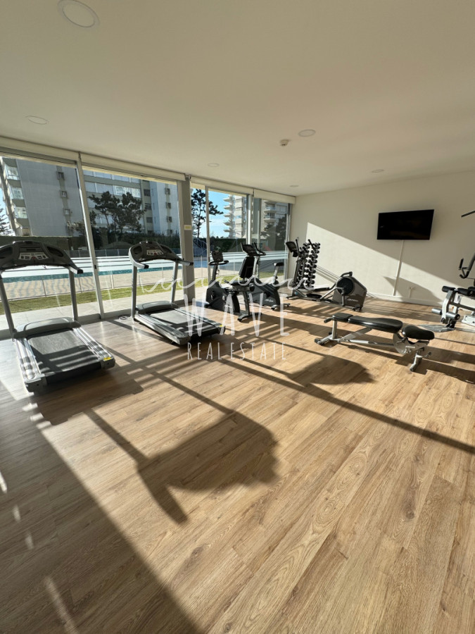 Apartamento ID.5115 - Alquiler de verano, Apartamento de 2 dormitorios y medio en Playa Mansa, Punta del Este