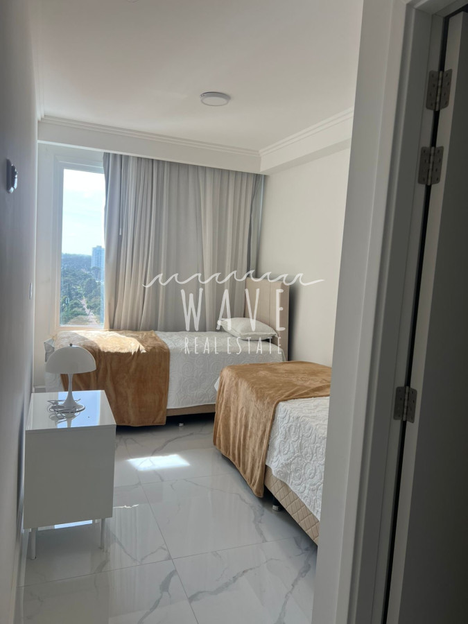 Apartamento ID.5053 - Alquiler verano apartamento 3 dormitorios primera linea Mansa, Punta del Este 