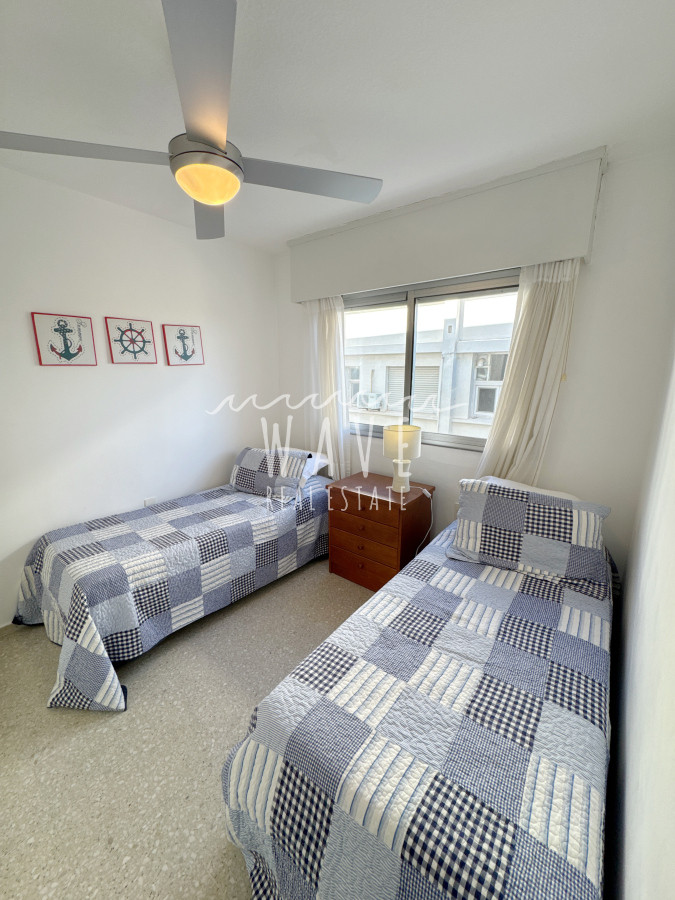 Apartamento ID.4963 - Alquiler apartamento 3 dormitorios Playa Mansa, Punta del Este 