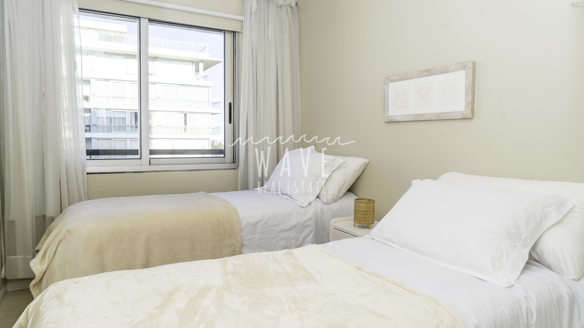 Apartamento ID.4986 - Alquiler de Verano, Apartamento de 3 dormitorios en Punta del Este