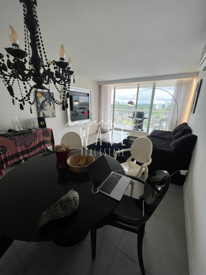 Apartamento ID.1695 - Roosevelt 2 dormitorios edificio Yoo. Todos los servicios. 