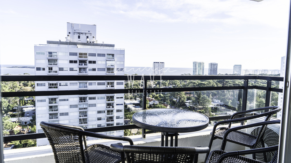 Apartamento ID.4986 - Alquiler de Verano, Apartamento de 3 dormitorios en Punta del Este