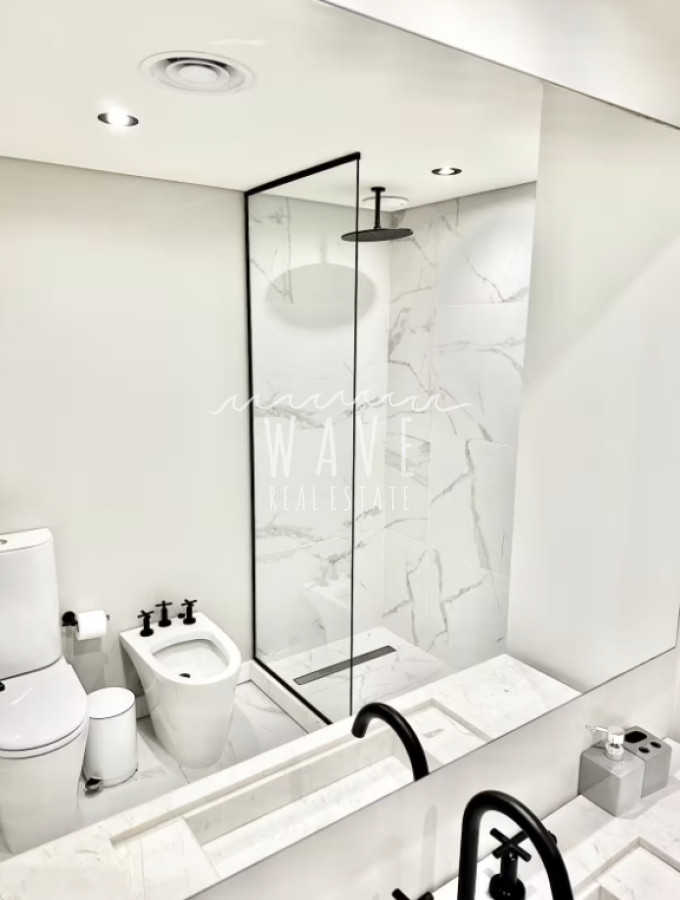 Apartamento ID.4270 - Venta de Apartamento, 3 dormitorios en suite en Manantiales, edificio con amenities