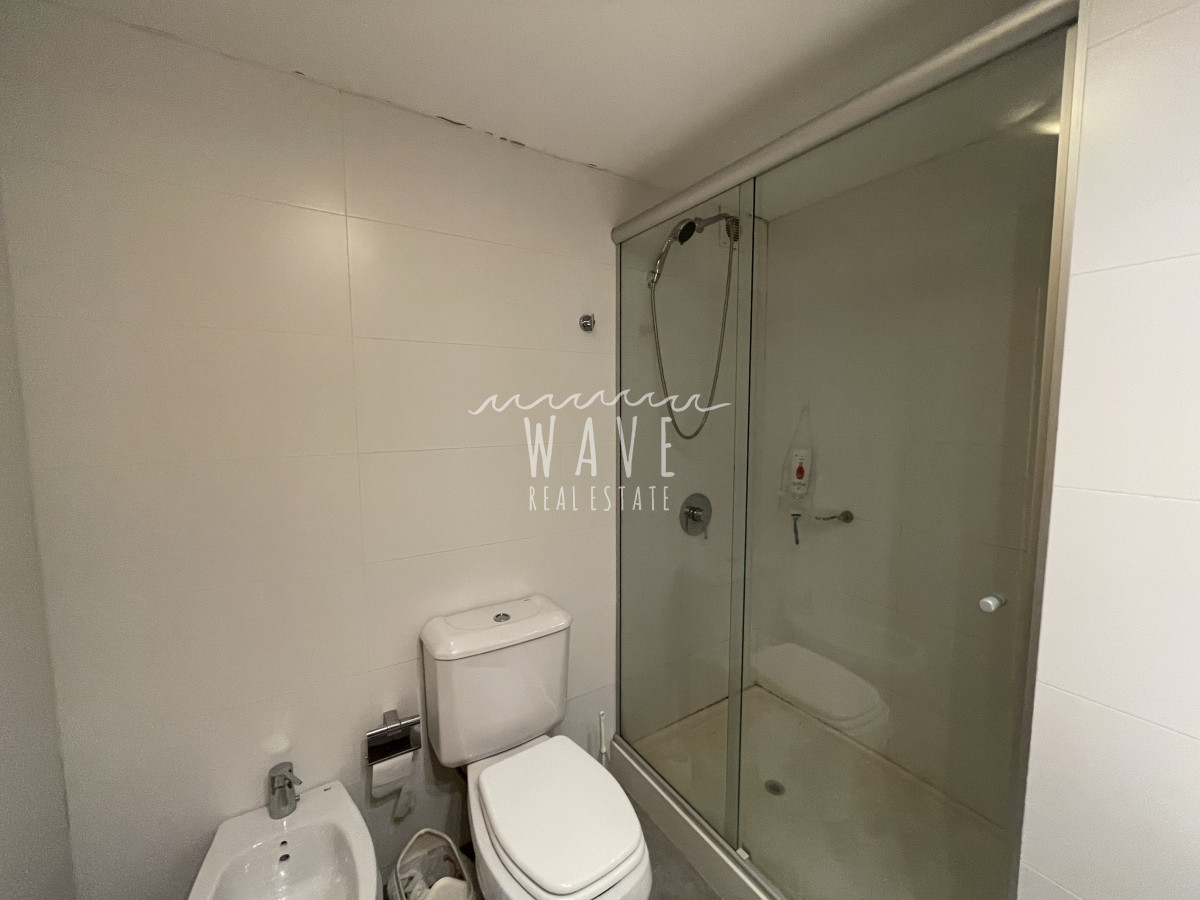Apartamento ID.4204 - Venta y alquiler temporal de apartamento 2 dormitorios , torre con servicios en Av. Roosevelt
