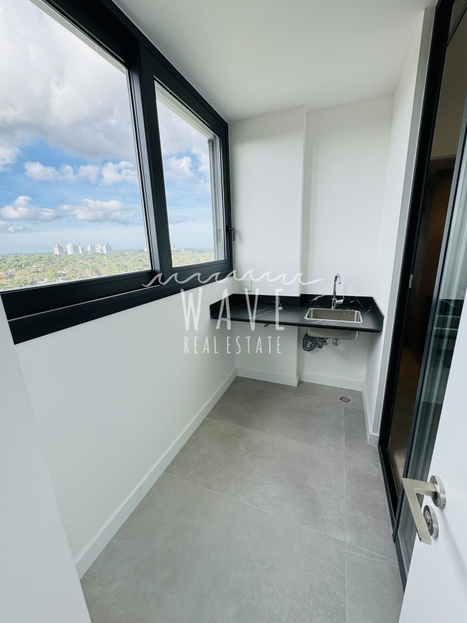 Apartamento ID.4074 - Venta apartamento, primera fila playa mansa, Punta del Este 
