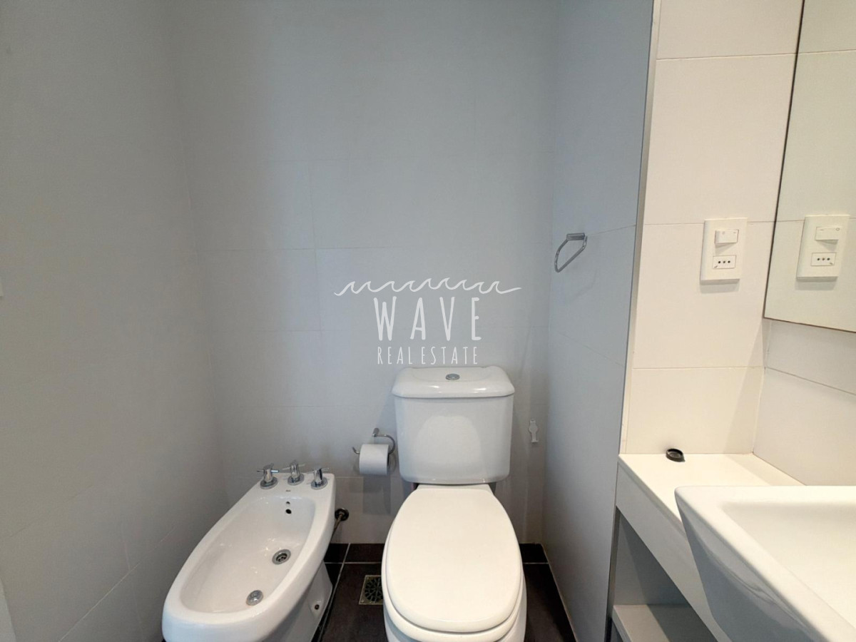 Apartamento ID.5457 - Venta Ocean Drive Piso Alto 3 dorm en suite