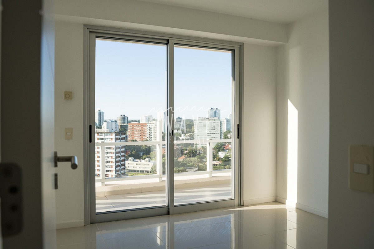 Apartamento ID.4920 - Venta de Apartamento Penthouse, de 3 dormitorios en La Pastora, con amenities