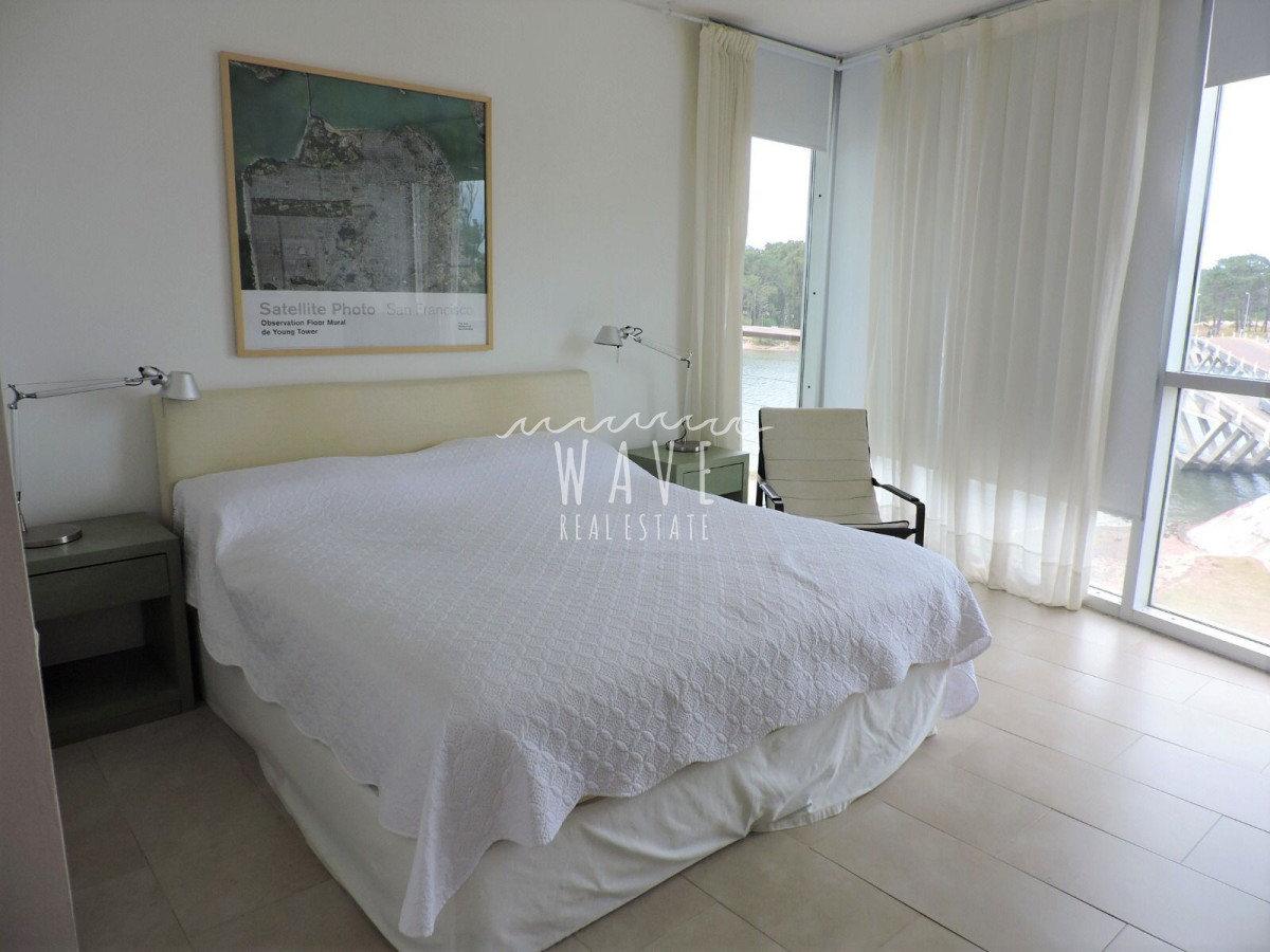 Apartamento ID.1240 - DELAMAR, Alquiler Anual. Sobre el arroyo, unidad de 3 dormitorios. 